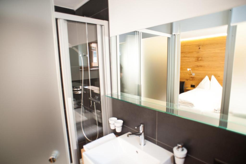 Elite Alpine Lodge - Apart & Breakfast Saas-Fee Ruang foto